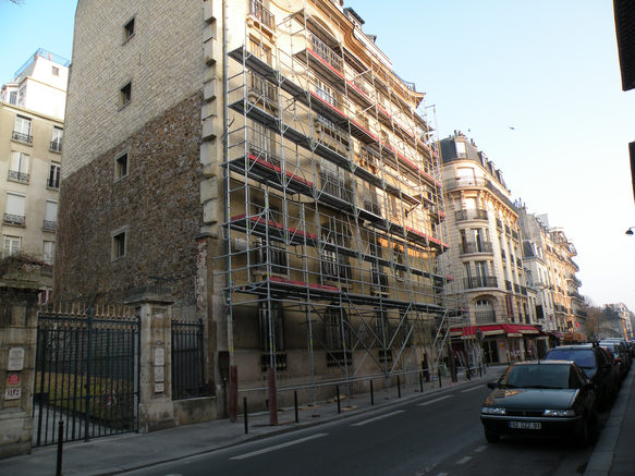  échafaudage pour ravalement d'immeuble, rue du Faubourg Saint-Jacques
